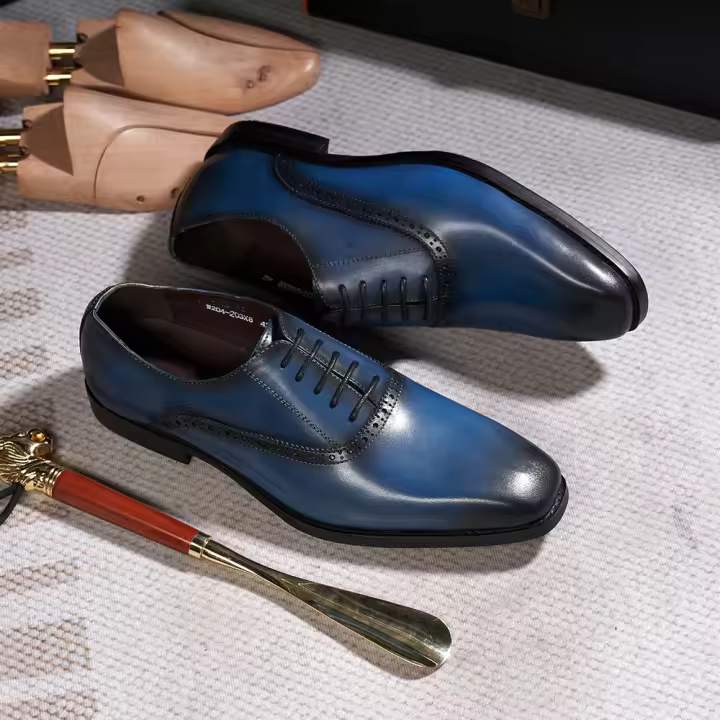Zapatos de hombre hechos a mano, puntiagudos, de moda, de cuero, de talla grande - 1