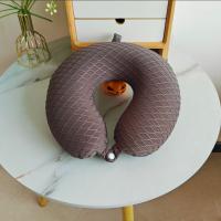 Almohada de viaje en forma de U con patrón de escamas de pescado, almohadilla para reposacabezas extraíble de rebote lento, transpirable y agradable para la piel - details 6