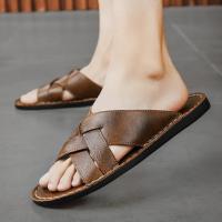Zapatillas planas de cuero para hombre de verano, sandalias deslizantes, suelas finas, estilo Retro, antideslizantes, transpirables, cómodas - details 1