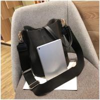 Bolso de diseñador de lujo para mujer, bandolera de cuero PU de gran capacidad, novedad de 2021 - details 26