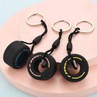 Llave de Rueda F1 de Lujo Mini Colgante de Gato de PVC para Bolso Regalo Gadgets para Amantes de Coches Iluminación y Decoración - details 9