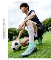Zapatos deportivos de entrenamiento anchos para fútbol TF AG FG de tobillo alto antideslizantes Foo para interiores de césped para hombres y mujeres - details 4