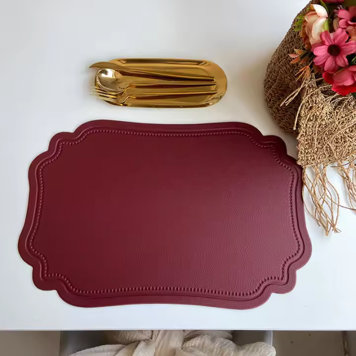 Mantel de Mesa Nórdico de Cuero Imitado Impermeable, Antideslizante, Aislante Térmico para Cocina y Comedor - 1