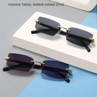 Gafas de sol cuadradas pequeñas, rectangulares, sin marco, para hombres y mujeres, populares, a la moda, para vistas de verano - details 16