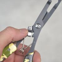 Alicates de pesca de corte de línea multifuncionales con mango de goma, alicates de Boca de pescado, gancho antideslizante, abrazadera de labio de agarre de pescado de acero inoxidable - details 6