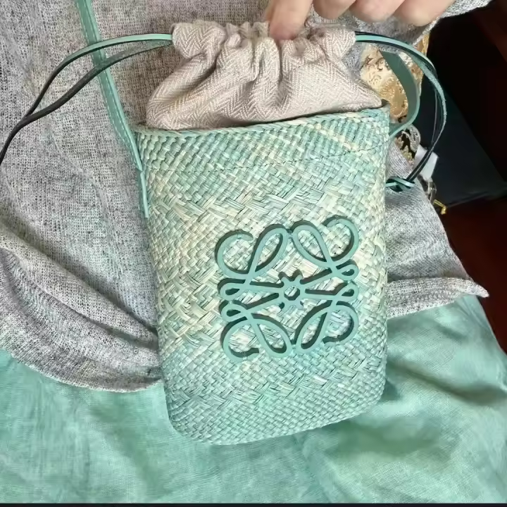 ⭐ ⭐ ⭐ Bolso de paja francés 2025 nuevo bolso Luojia tejido a mano bolso de mujer bolso de cubo bolso de mensajero de hombro bolso pequeño verano - 1