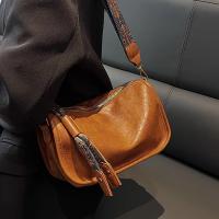 Bolso cruzado Vintage para mujer, bandolera pequeña de cuero PU con diseño de lujo y almohada, a la moda - details 14