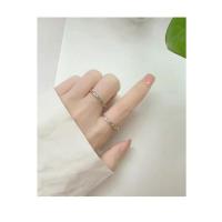 Anillo de Textura Gruesa Diseño Asimétrico Minimalista en Plata Joyería Moral con Toque Avant Garde - details 9
