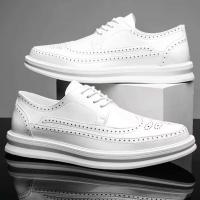 A02 Zapatos de vestir blancos de cuero lacado duradero para boda formal con patrón de suela gruesa Oxford - details 1
