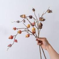 11 ramas artificiales de granada de frutas, ramas de frutas de espuma hechas a mano realistas, plantas falsas de plástico elegantes - details 4