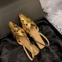 Sandalias de tejido plano con tirachinas para mujer, tacón bajo de 2cm, estilo Xinziyu, con cuero dorado - details 3
