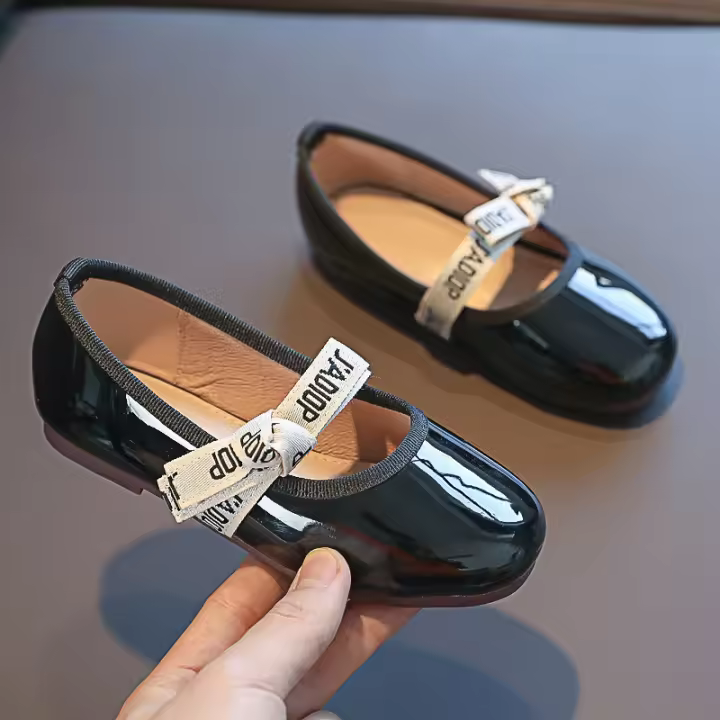 Zapatos de princesa Niña pequeña Niños medianos y mayores Zapatos Doudou Suela suave Bebé Zapatos individuales para niños - 1