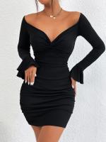 Vestido de temperamento femenino con mangas de trompeta y falda corta - details 2
