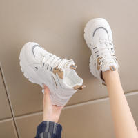 Nuevos zapatos otoño invierno, zapatos blancos con parte superior de ante, deportivos informales, versátiles, modernos y con suela gruesa. - details 3