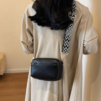 Bolso de mano de piel sintética para mujer, bolso de hombro tipo bandolera con cremallera y múltiples compartimentos para uso diario - details 16