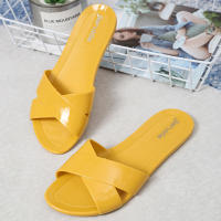 Jalea cristal zapatillas frescas madre de la moda de las mujeres usando plástico de fondo plano de una palabra de arrastre antideslizante hogar zapatillas de fondo suave - details 7