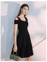 Vestido de verano estilo Hpburn de cintura delgada en negro con cinturón adelgazante y mangas cortas - details 11