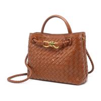 Nuevo Bolso popular Bolso de mano tejido con hebilla de cuerda de metal Bolso de hombro Bolso de mujer retro de gran capacidad átil - details 2