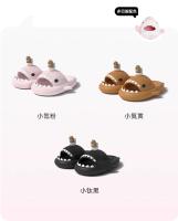 Lindo tiburón de dibujos animados pareja zapatillas mujer verano desgaste fondo grueso antideslizante interior hogar fresco zapatillas hombres - details 17