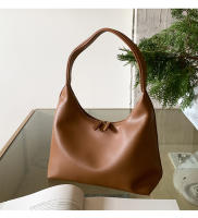 Nicho de gama alta sentido bolso de hombro de gran capacidad casual y versátil otoño simple pu bolso de cuero suave mujer - details 15
