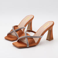 Sandalias sencillas con tacones de aguja y diamantes de imitación con punta cuadrada para uso exterior - details 11