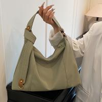 Bolso Cruzado de Nylon Ligero Versátil Accesorio de Moda con Cierre de Cremallera y Detalle de Ganchos Ideal para Comutería, Compras, Actividades al Aire Libre Monedero Pequeño con Correa Desmontable Blanco/Negro - details 0