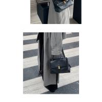 Bolso pitot negro de gran capacidad para mujer 2025 nuevo bolso de mensajero de viaje de moda de alta gama - details 8
