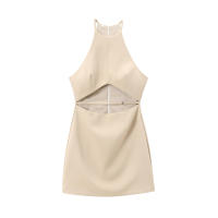 Ropa de mujer de estilo europeo y americano, vestido corto suelto con cuello de diseño abierto de moda - details 0