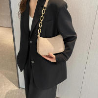 Bolso de mano cuadrado pequeño para mujer, diseño de fieltro para las axilas, moderno, para Debo de la Media Luna - details 9