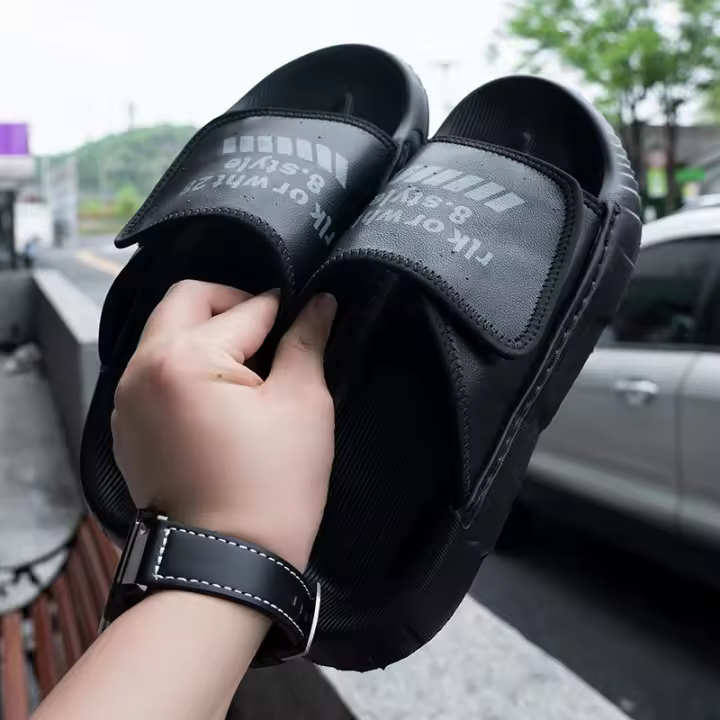 Nueva ropa exterior sandalias de una palabra Velcro zapatos de playa de cuero de suela blanda con suela plana. - 1