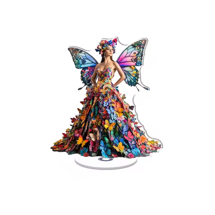 La escultura acrílica giratoria presenta a una mujer impresionante con un vestido colorido con alas de mariposa, elaborada con flores y mariposas en un estilo artístico de resina vibrante. - 1