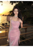 Vestido de tirantes de punto francés rosa de vacaciones con un temperamento delgado y lujoso, vestido de noche de fiesta anual, verano para mujer - details 3