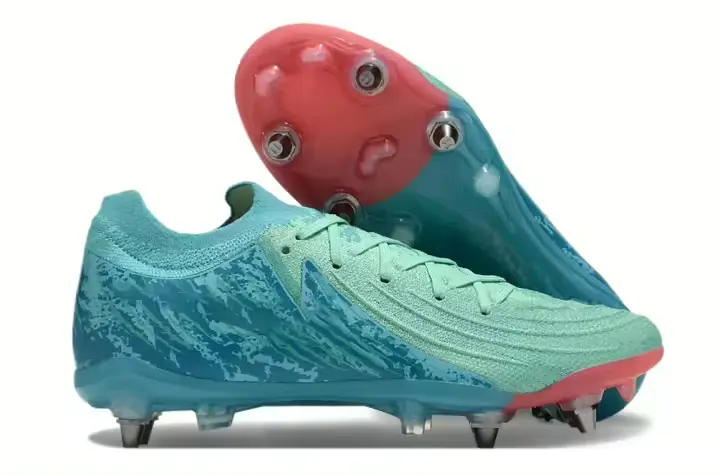 Zapatos de fútbol de cuero suave con suela firme y tacos SG para hombre, cómodos y de calidad. - 1