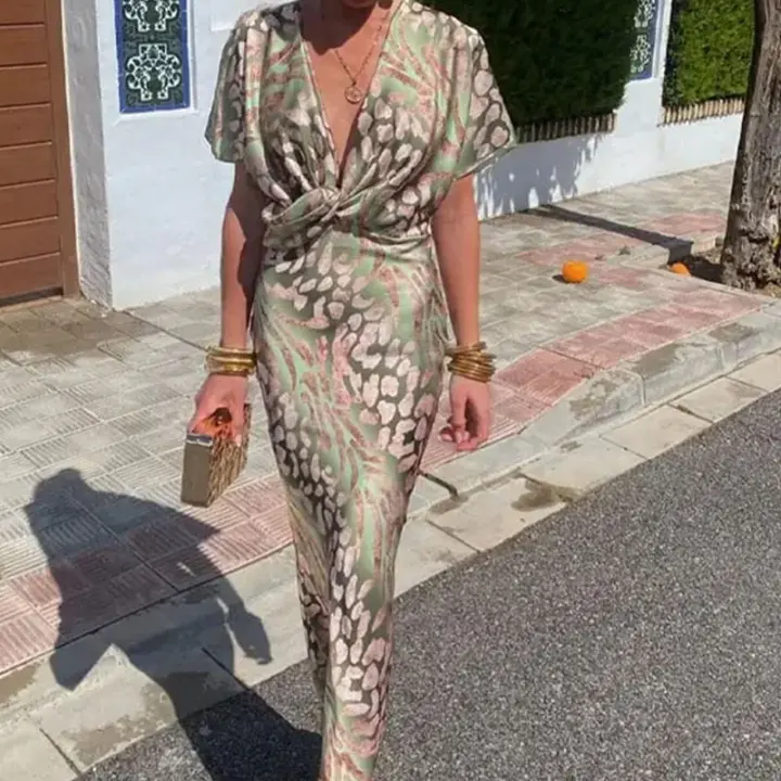 Vestido de verano de manga corta para mujer, vestido informal estampado con cuello en V a la moda para mujer - 1