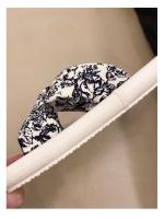 Nuevas zapatillas de interior de playa de suela gruesa suave informal de moda de verano para mujer - details 12