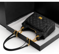 Nuevo bolso de mensajero de hombro con cadena de diamantes, bolso de hombro versátil de primavera y verano para mujer - details 9