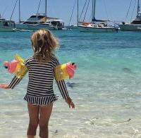 Conjunto de Natación de Moda para Niñas Pequeñas 2025 Traje de Baño de Surf con Gorra - details 45