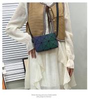 Bolso tipo caja de Cupido acolchado de estilo japonés, nuevo Mini bolso de hombro geométrico, bolso cruzado para teléfono - details 13