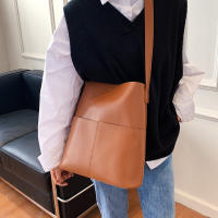 Bolso tipo cubo de gran capacidad para mujer, bolso cruzado convertible y bolso de mano con cierre a presión, bolso de viaje de trabajo espacioso en negro/blanco/, elegante bolso de hombro diario para mujer, bolso versátil, bolso elegante, asas resistente - details 6
