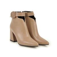 Botines de tacón alto con cremallera abierta en forma de V y correa con hebilla grande y puntiagudos elegantes de cuero marrón para mujer - details 2