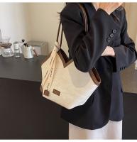 Bolso de Hombro Grande y Moderno para Mujer Nueva Tendencia 2025 Estilo Caliente en Bolsos y Viajes - details 6