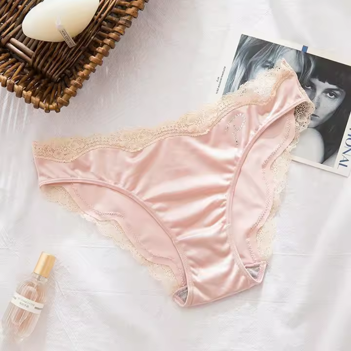 Calzoncillos sexis de algodón con entrepierna, ropa interior coreana de cintura baja, bragas de satén para mujer, bragas de encaje con letras - 1
