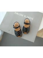 Sandalias de verano para niñas, zapatos para niños pequeños, sandalias suaves de princesa para la playa para niños, sandalias romanas con recortes tejidos y puntera - details 3