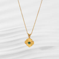 Colgante de mujer ins simple en forma de flor de nicho de lujo ligero de acero inoxidable Black King - details 6