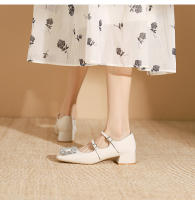 Zapatos de mujer con tacón bajo y hebilla plana - details 11