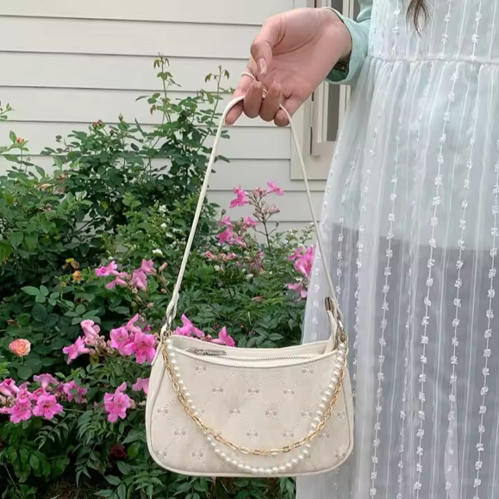 Nuevos Bolsos De Primavera Y Verano, Bolsos De Cadena De Perlas, Bolsos De Viaje De Mensajero De Un Solo Hombro De Moda Para Mujeres - 1