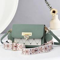 Bandolera de estilo extranjero a la moda, cadena de hombro versátil y bonita, bolso informal sencillo para mujer, mochila de lujo de alta gama - details 2