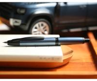 Pluma estilográfica de metal con prensa colorida A1, punta F retráctil con clip dorado/negro, convertidor de tinta, regalo de escritura para oficina y escuela - details 10
