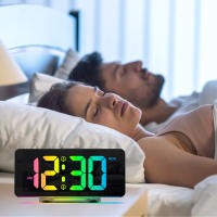 ORIA Despertador digital RGB, 7 pulgadas, reloj de mesa moderno con 11 colores de letra, 4 brillos/2 niveles de volumen, repetición, 12/24 H, cable de carga tipo C (1,5 m), para hogar, oficina, - details 6