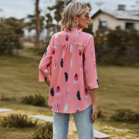 Camisa con estampado de plumas de tres cuartos y manga e para mujer, cuello en V, otoño, nueva - details 5